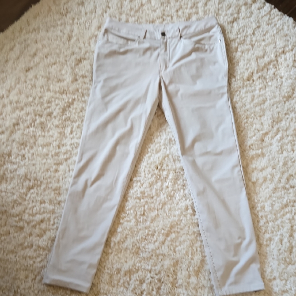 Men's Lululemon Beige Pants size 33x34